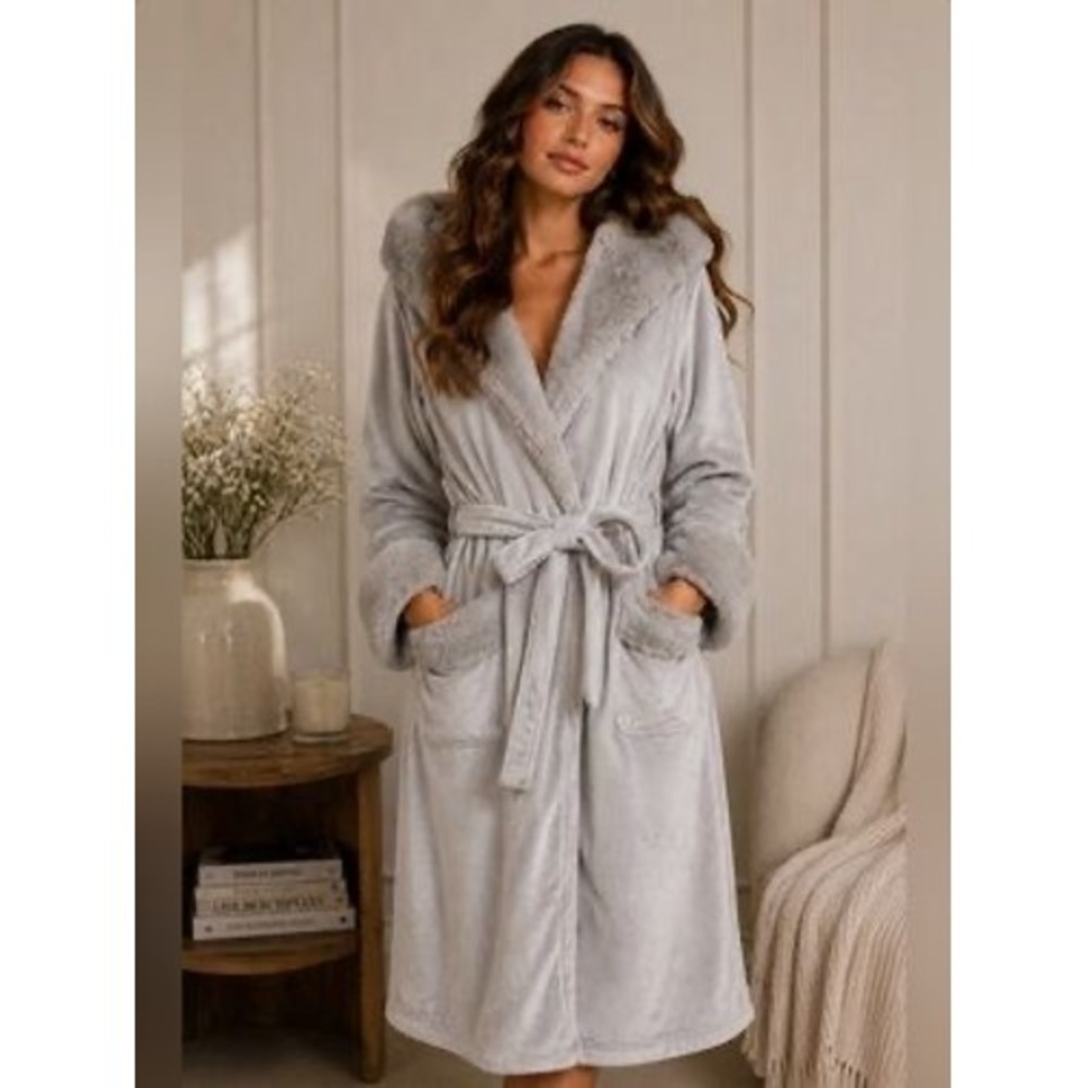 Pottery Barn Hooded Faux Fur Trim Robe Women Large Gray Plush Loungewear